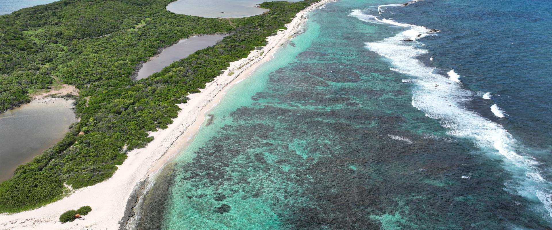 Vue aérienne des Salines de Saint-François 